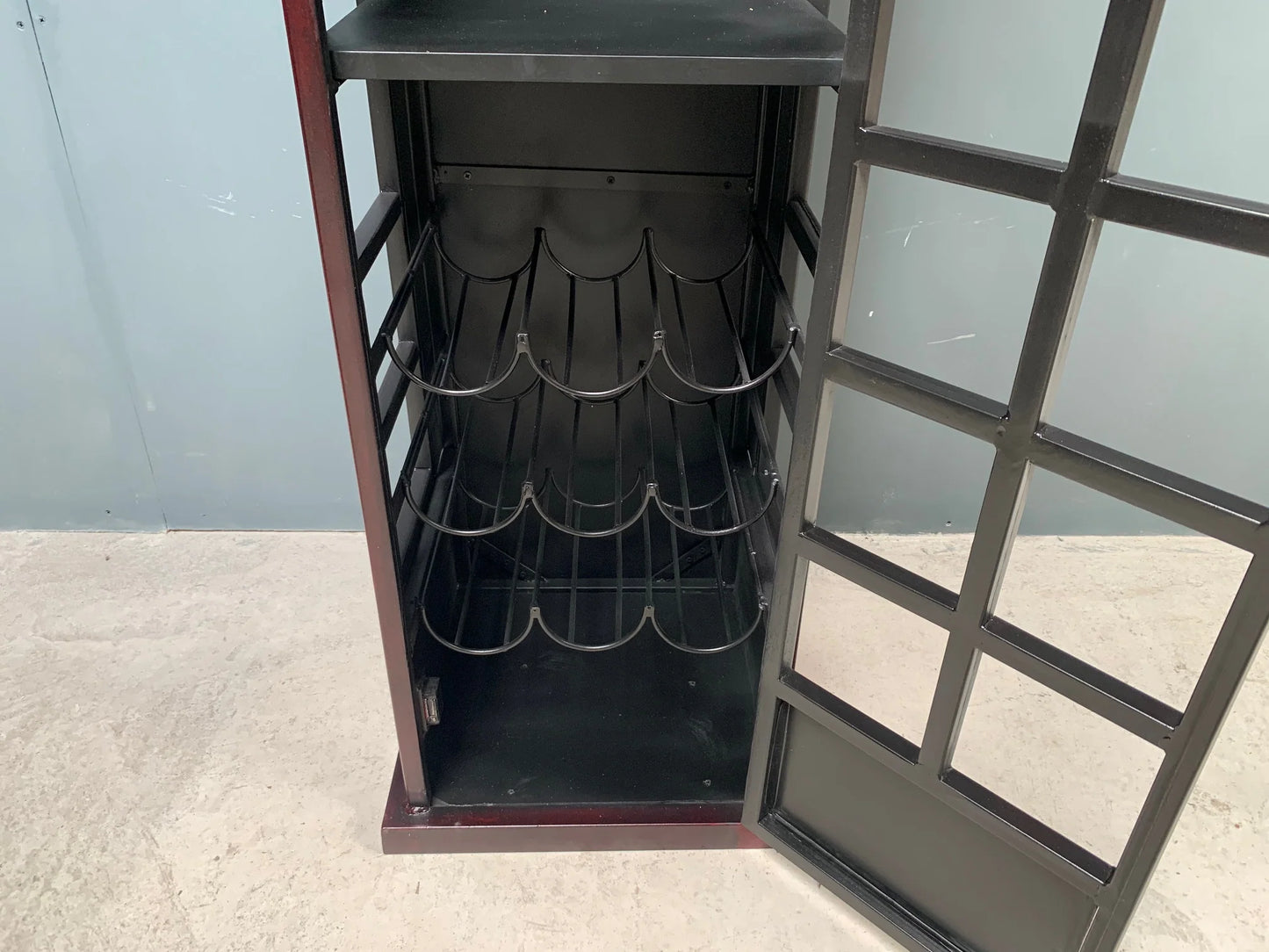 Telephone Booth Retro Bar