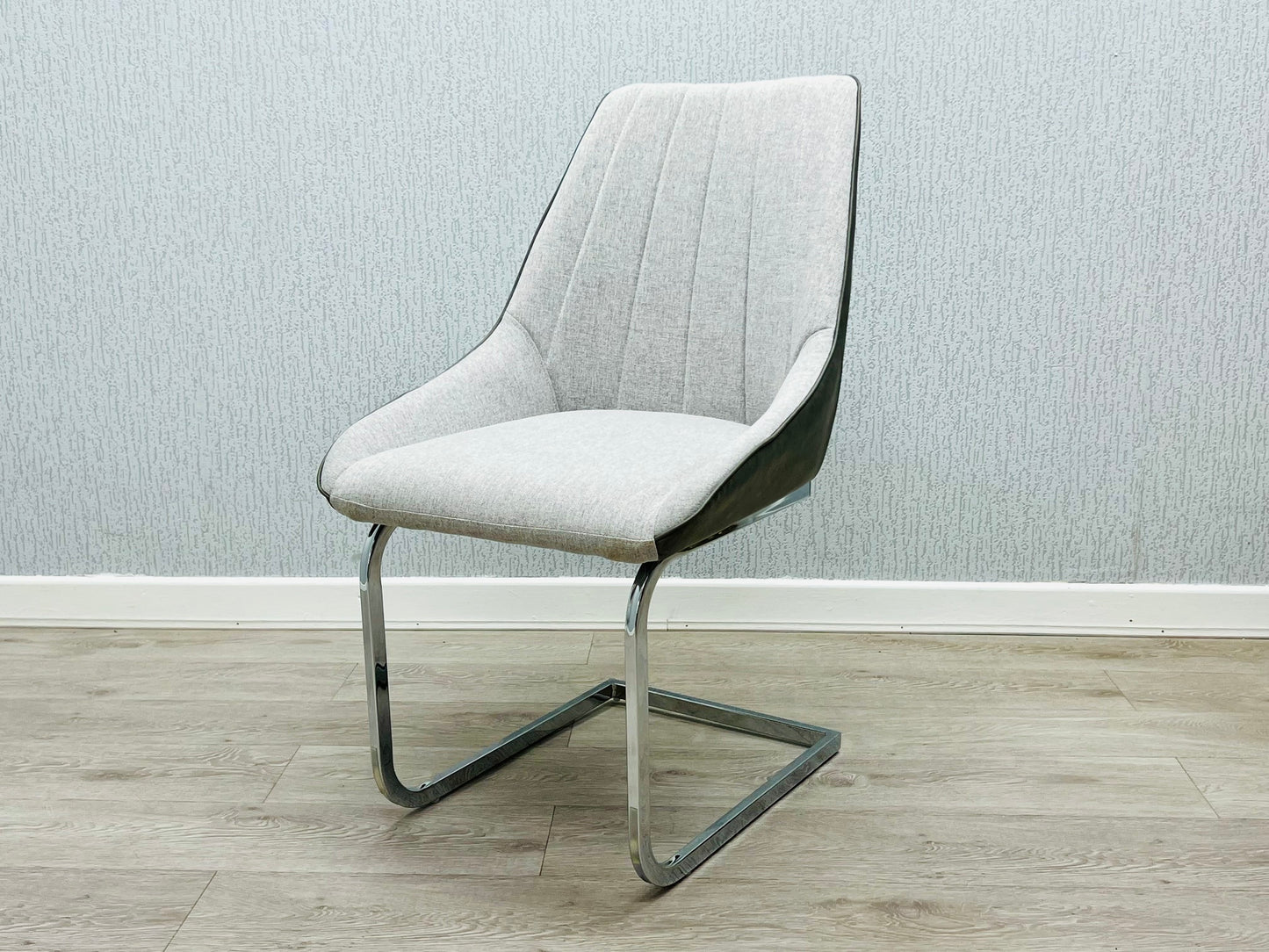 Armony Italian Grey Gloss Extendable Dining Table plus Four Dining Chairs