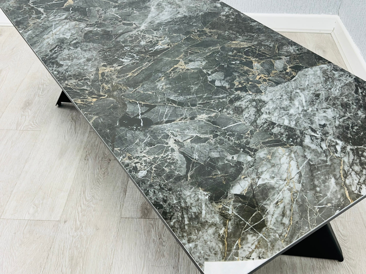 Chicago Black/Cream and Gold Ceramic Coffee Table