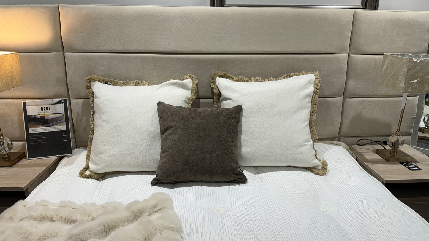 Hugo Cushion Natural