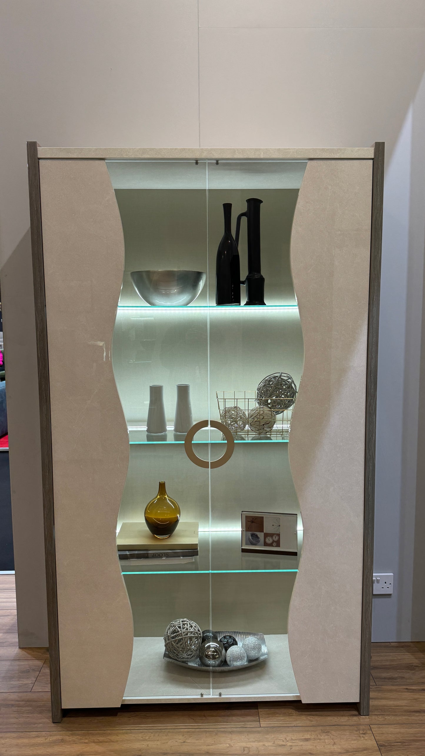 London Italian 2 Door Display Cabinet