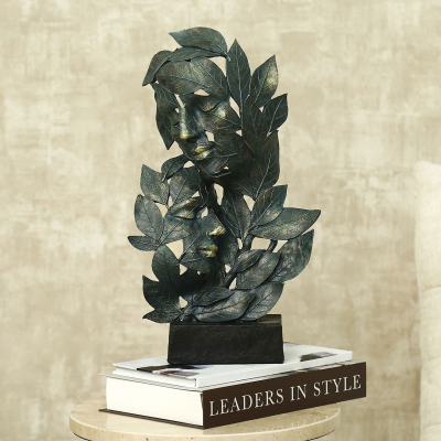 Polyresin Couple Leaf Figurine